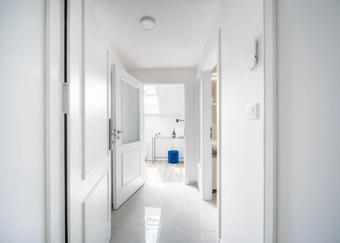 Millennium Hideaway Apartment *